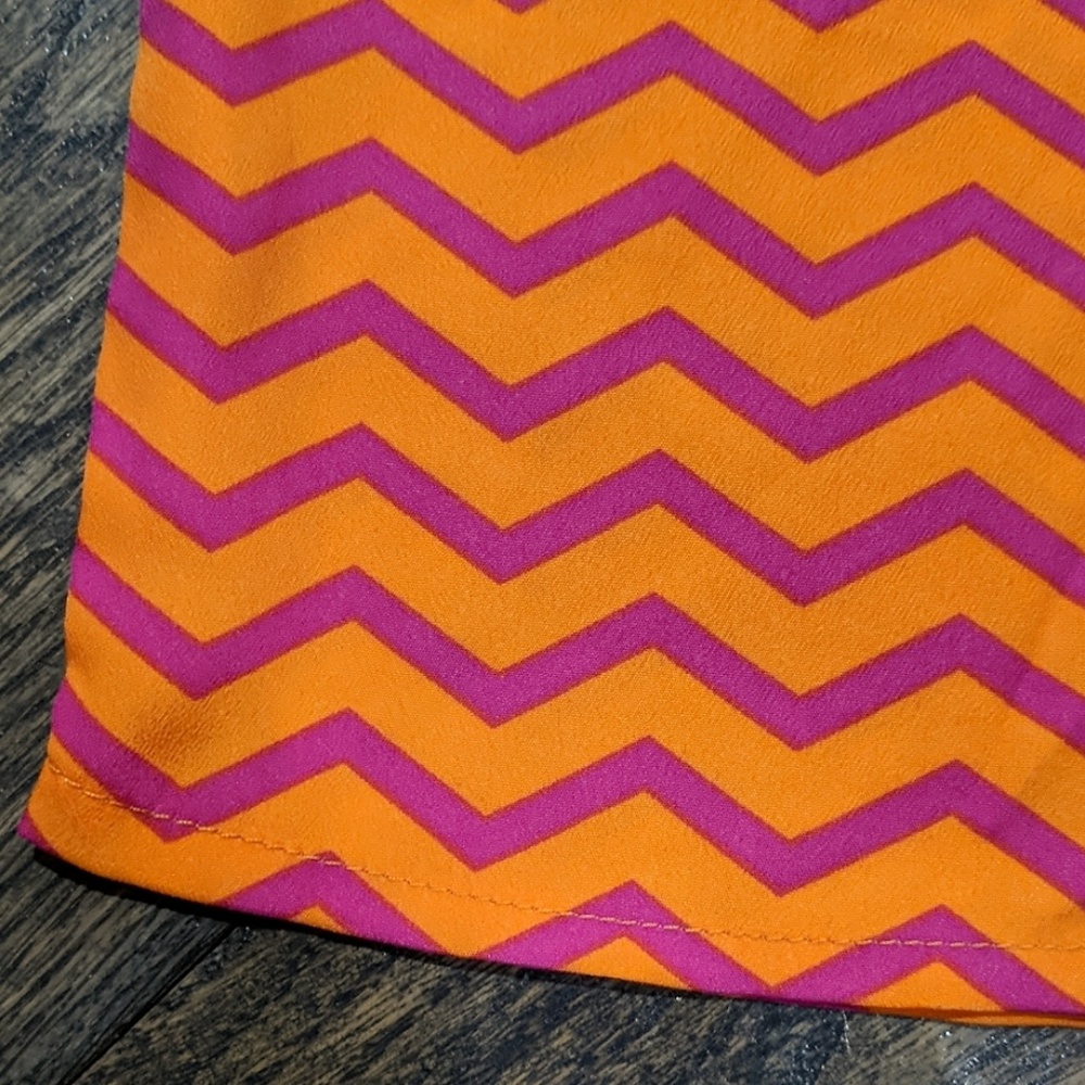 Sovereign Code Gingham Striped Top - Picture 2 of 6
